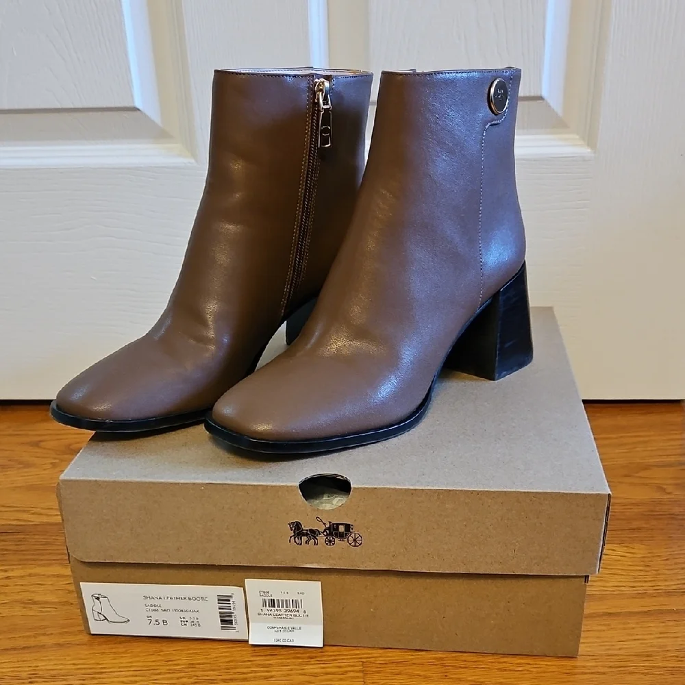 COACH Women's Brown Ankle Boots - Picture 1 of 6